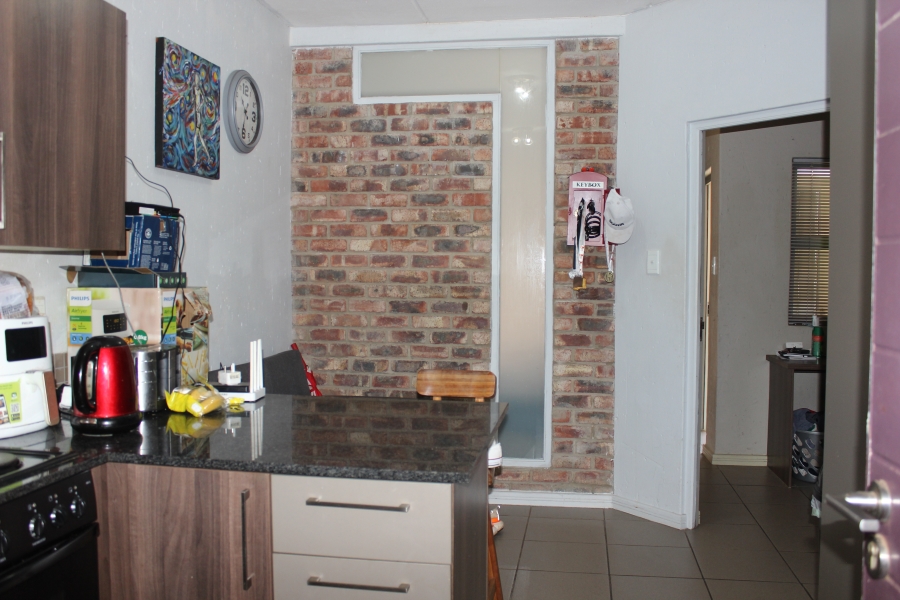 1 Bedroom Property for Sale in Mooivallei Park North West